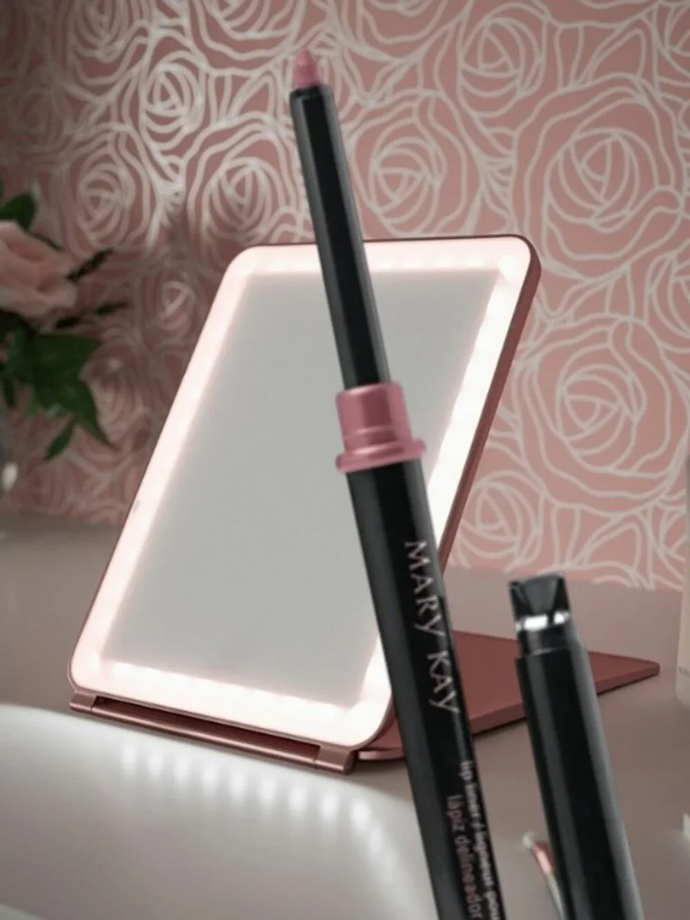 Mary Kay Rose Lip Liner Pencil with Sharpener ✨NIB✨
